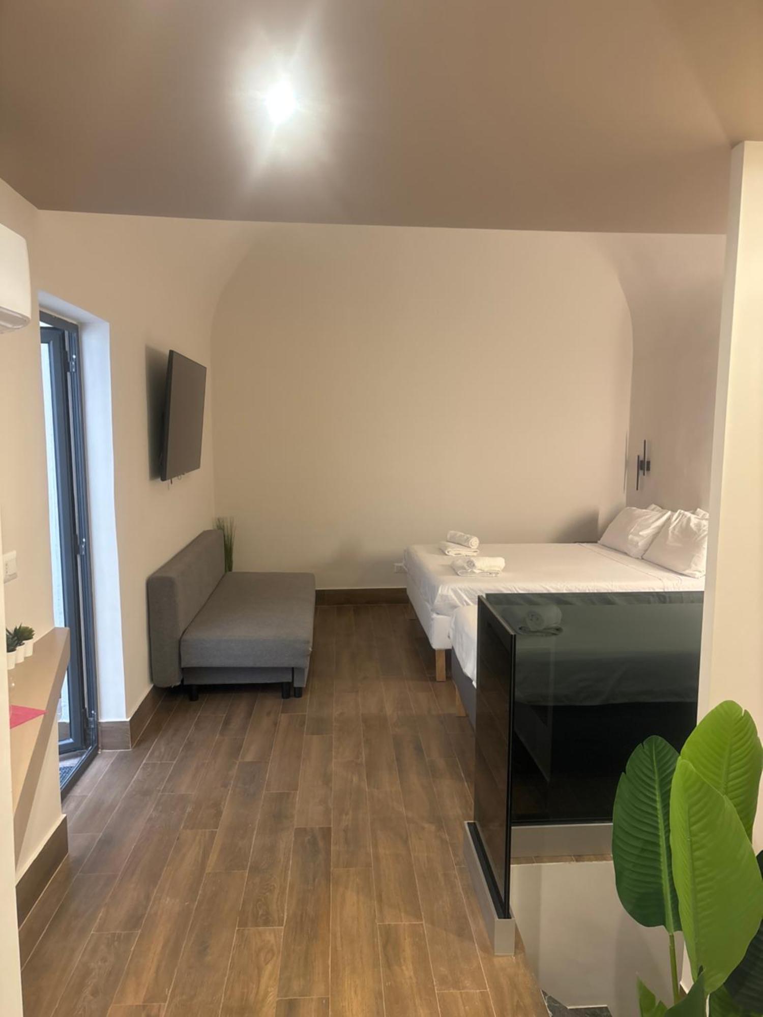 Cbh Sicitaly Group Bed & Breakfast อาชิ กัสเตลโล ภายนอก รูปภาพ