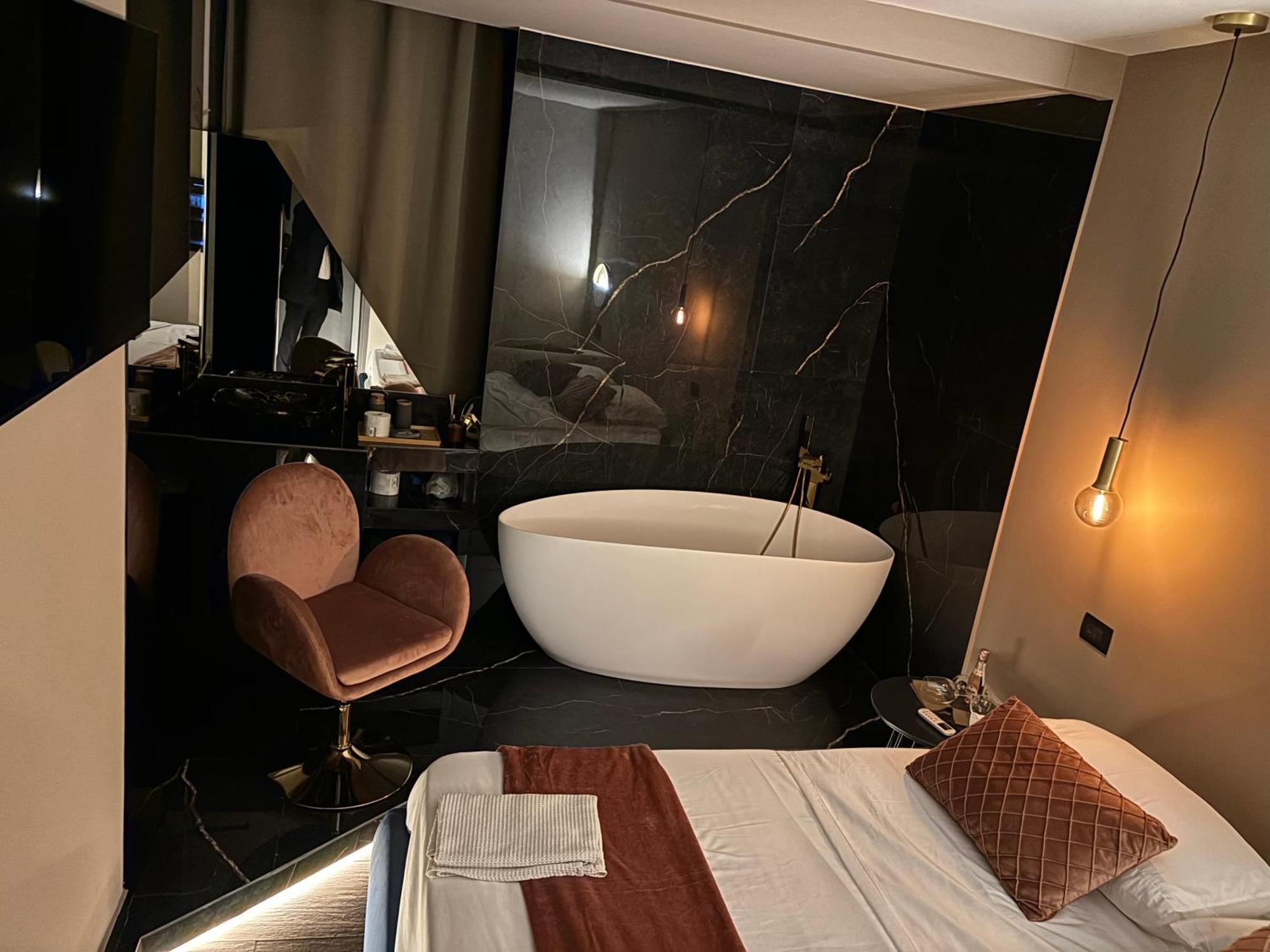 Cbh Sicitaly Group Bed & Breakfast อาชิ กัสเตลโล ภายนอก รูปภาพ