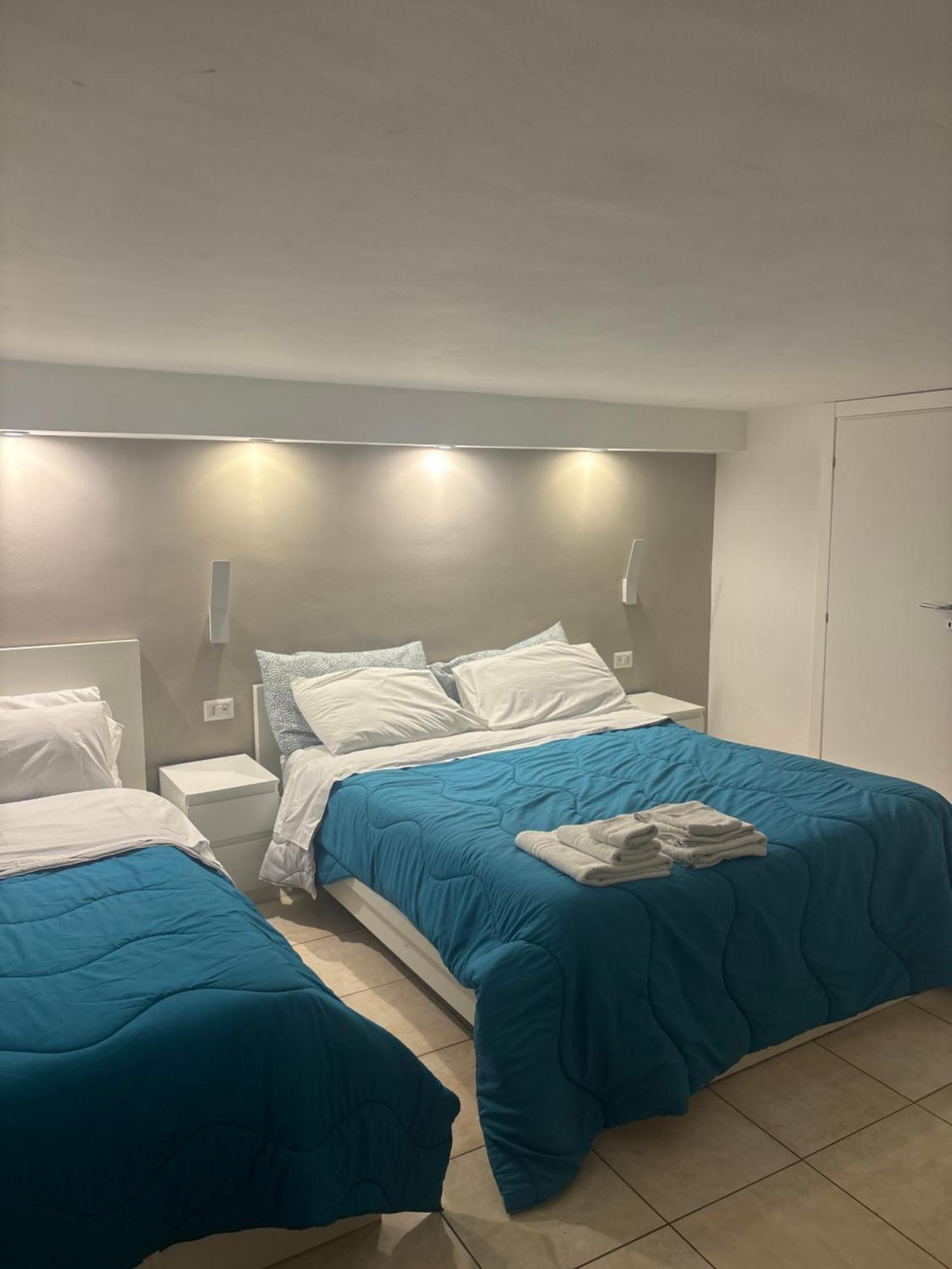 Cbh Sicitaly Group Bed & Breakfast อาชิ กัสเตลโล ภายนอก รูปภาพ